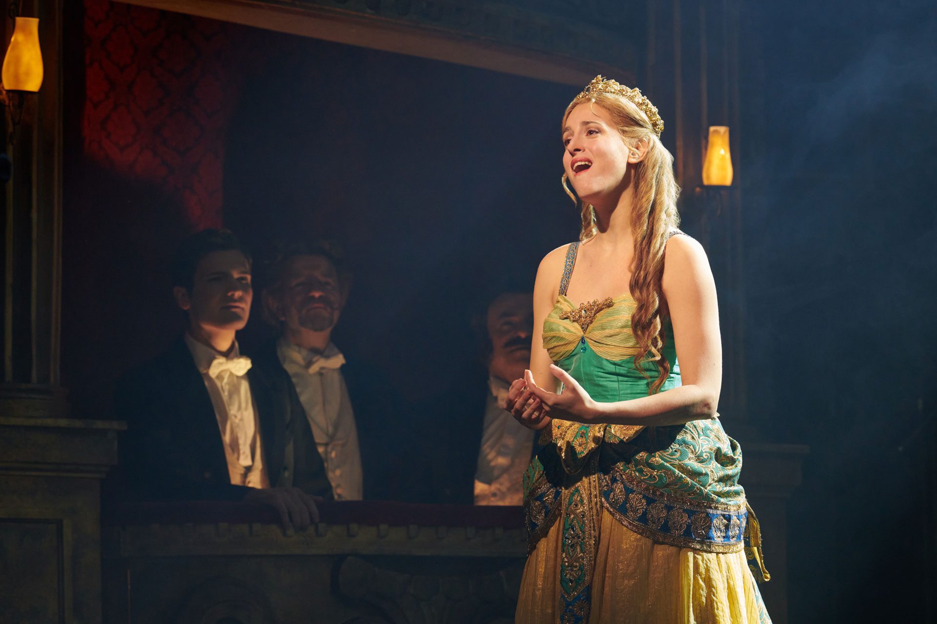 Christine interpreta una escena de El Fantasma de la Ópera